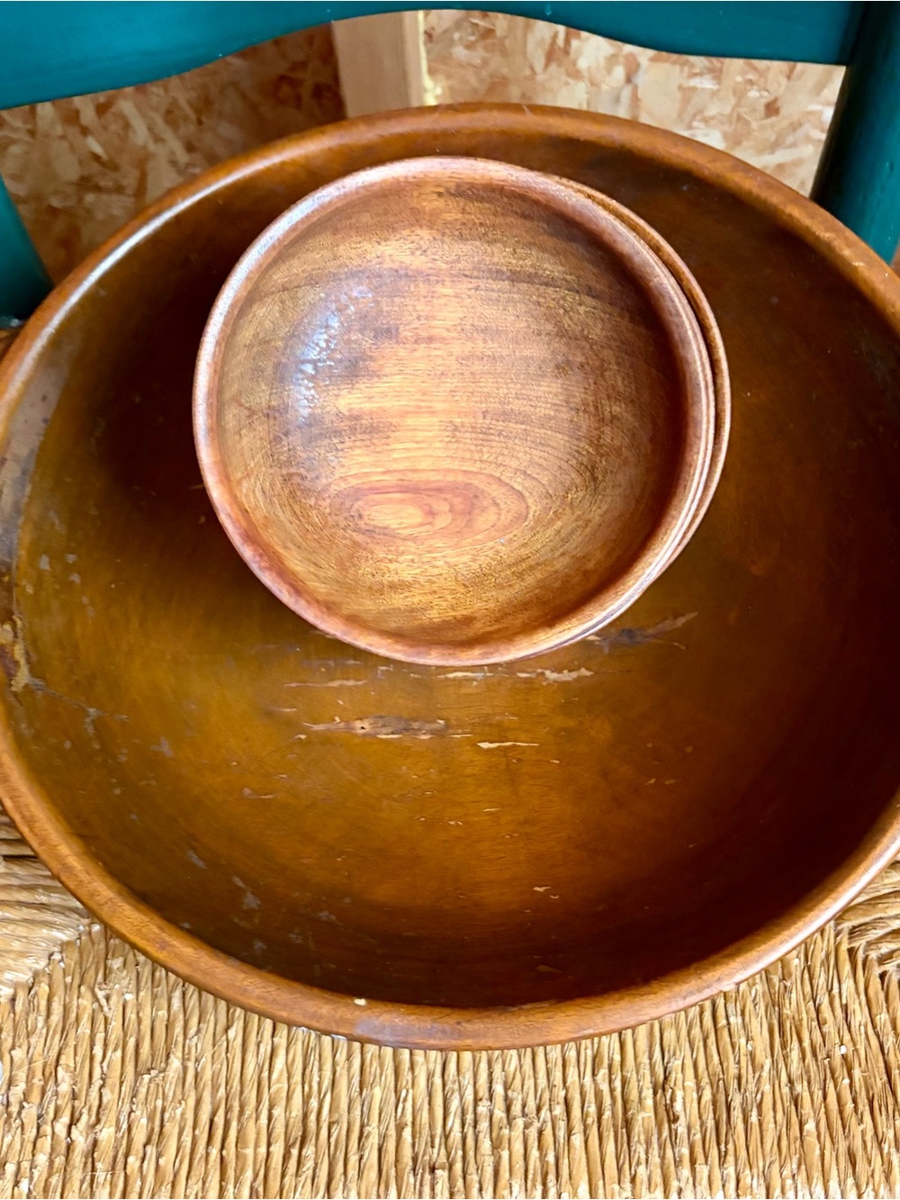 Handcrafted Wooden Serving Bowl Set in Warm Brown